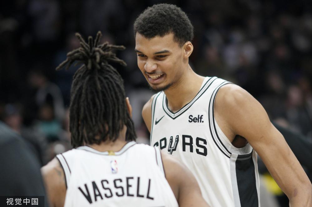 的竞争激烈 的竞争激烈