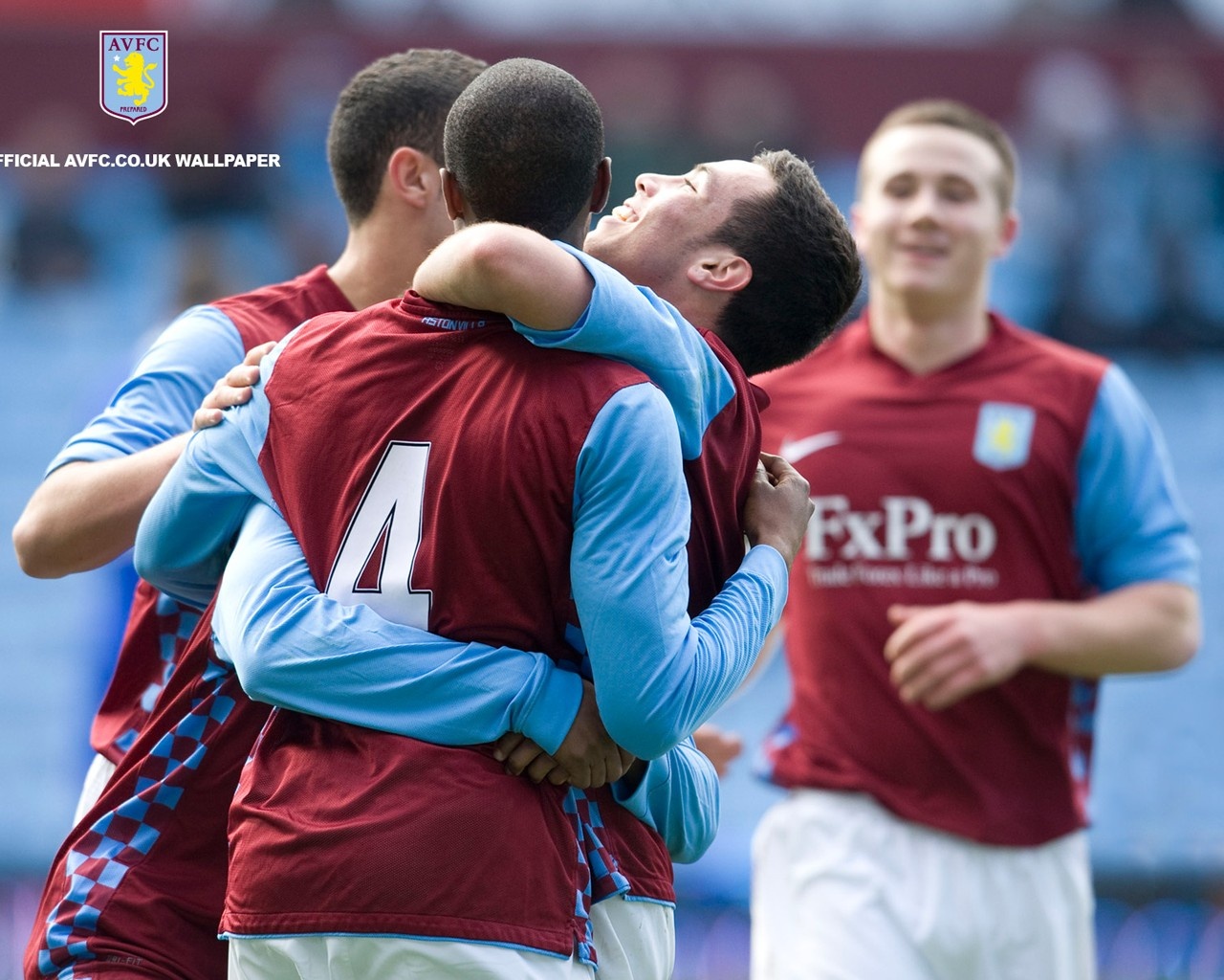 众多粉丝纷 众多粉丝纷